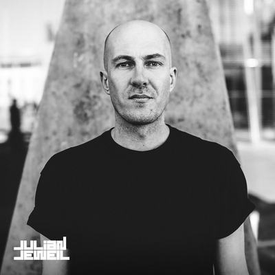 Julian Jeweil